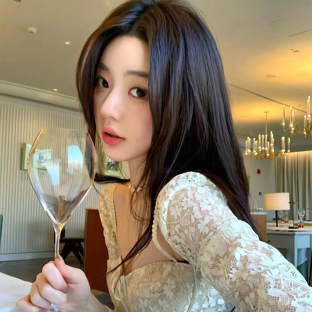 一个女王的少女时代在线观看